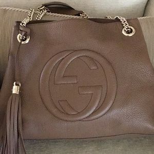 Gucci leather chain purse